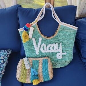 No Boundaries Vacation Woven Tote Set!